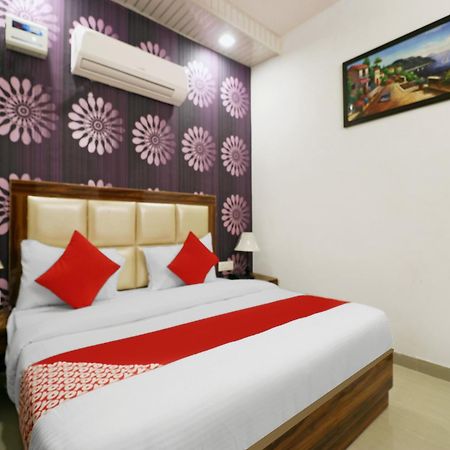 Hotel O Sangeet Faridabad Buitenkant foto