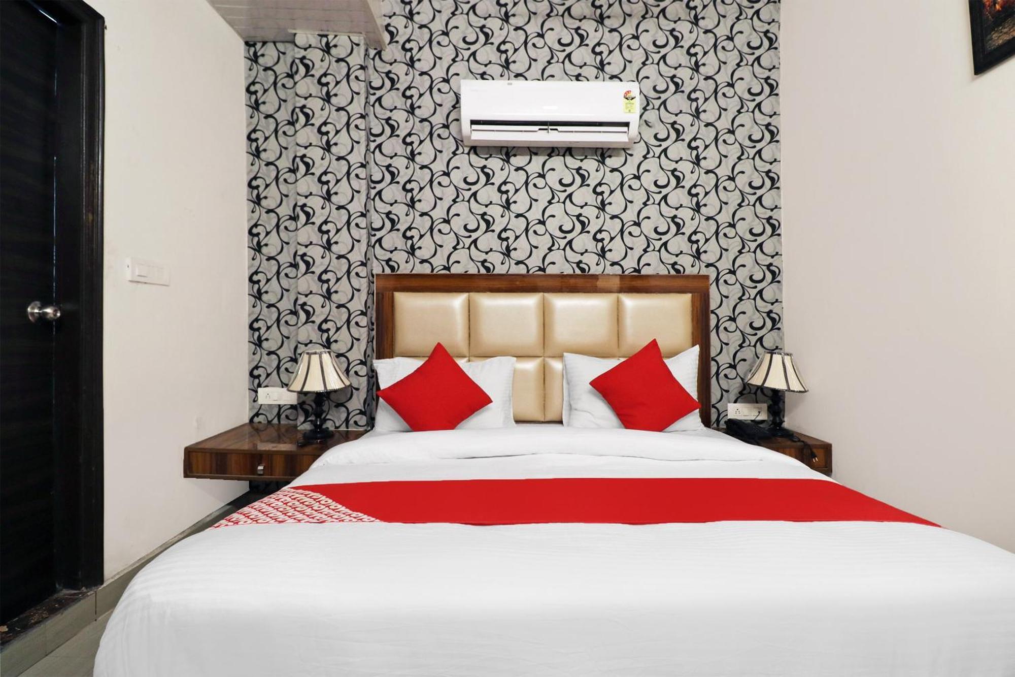 Hotel O Sangeet Faridabad Buitenkant foto