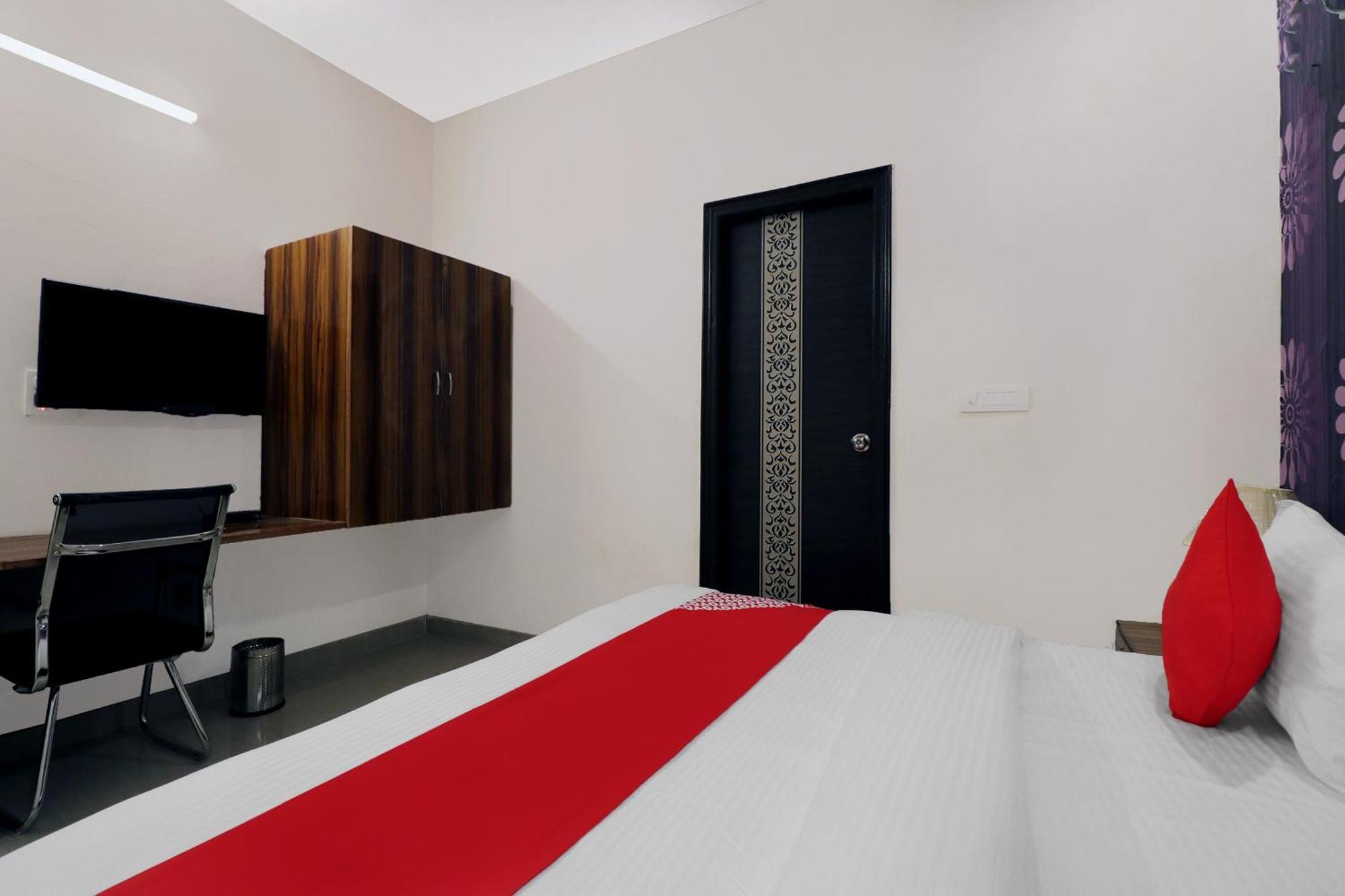 Hotel O Sangeet Faridabad Buitenkant foto