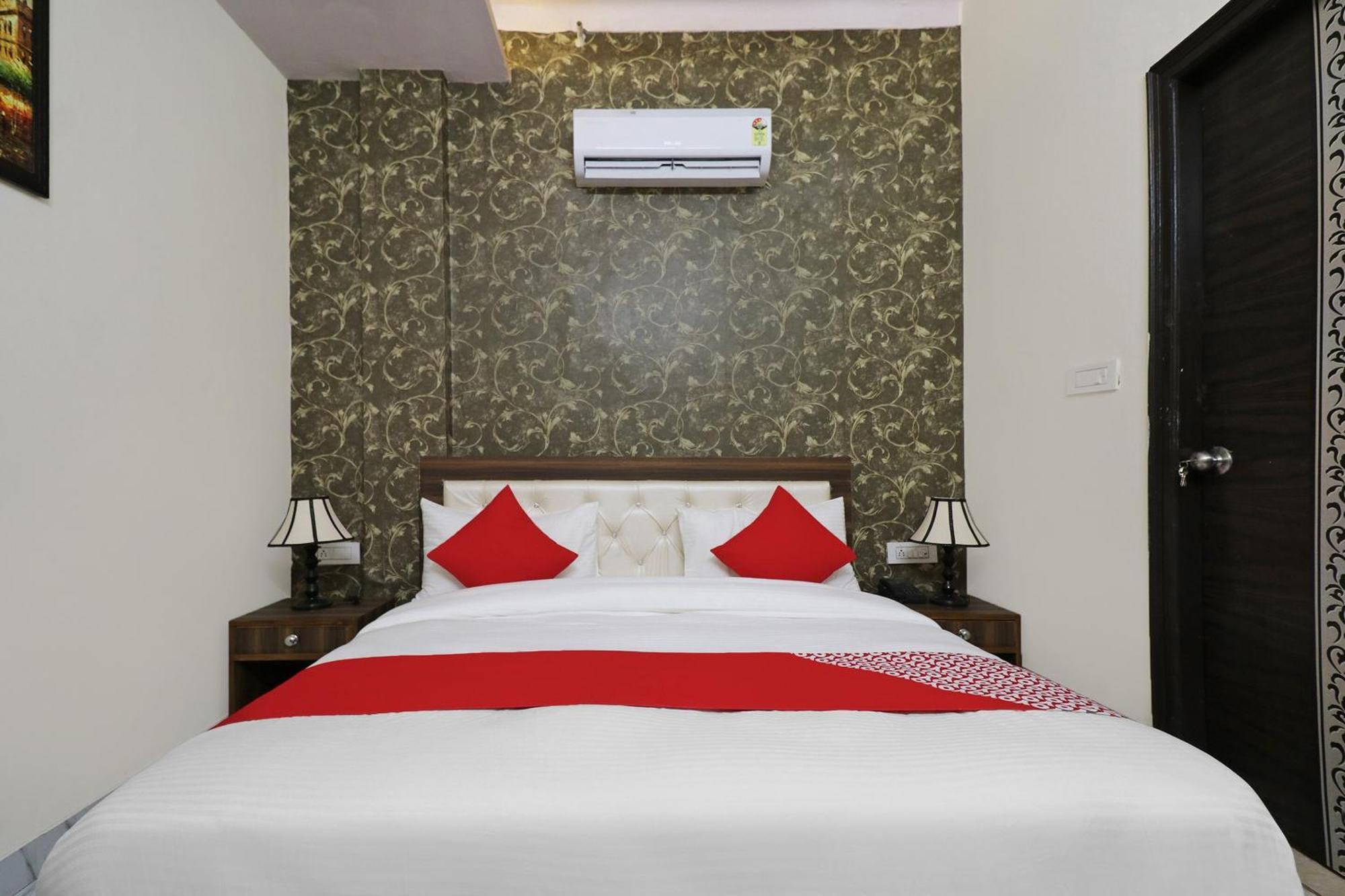 Hotel O Sangeet Faridabad Buitenkant foto
