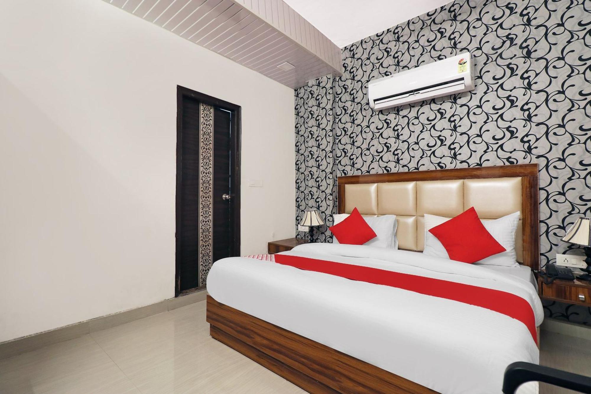 Hotel O Sangeet Faridabad Buitenkant foto